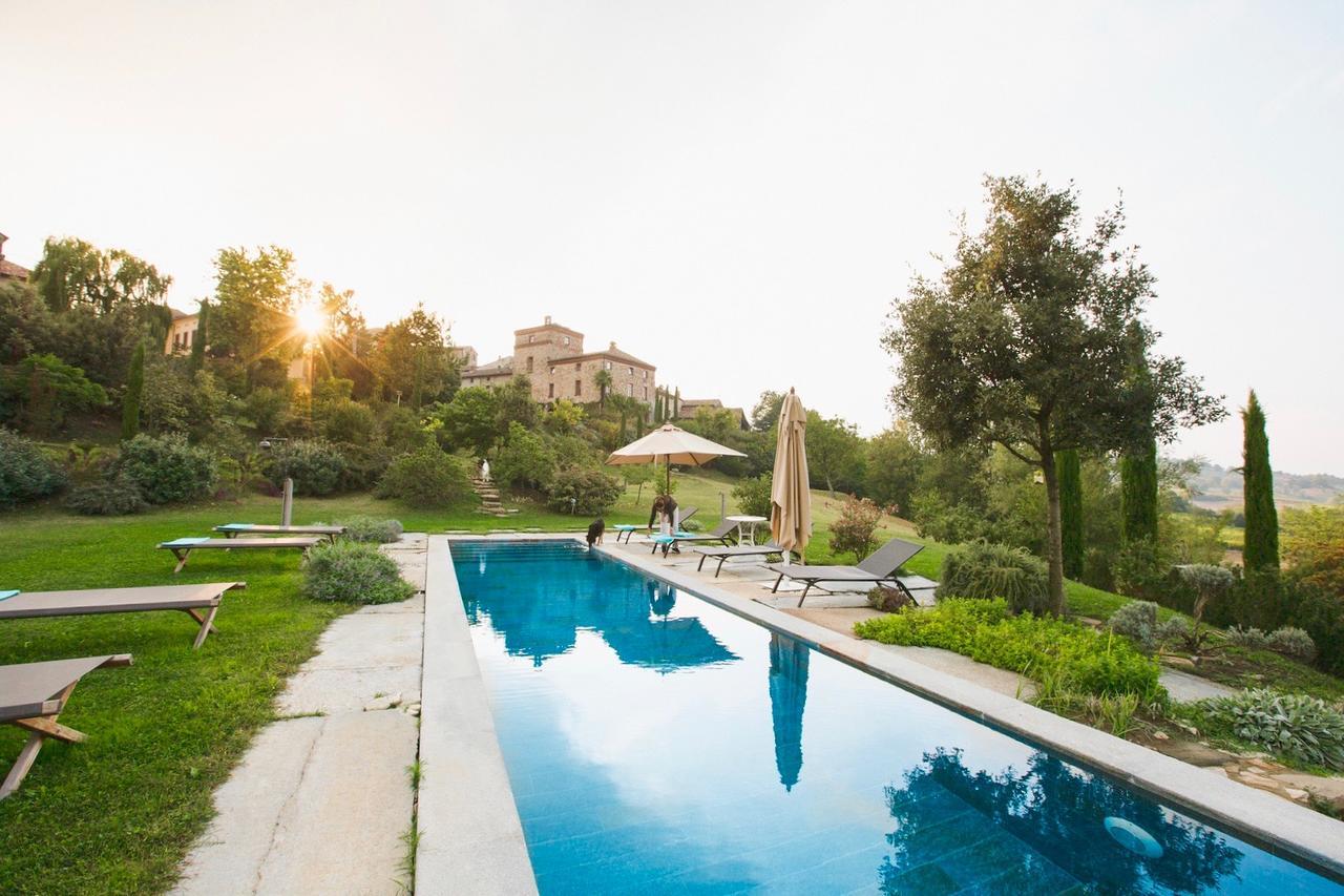 Il Castello Di Bed & Breakfast Tassara